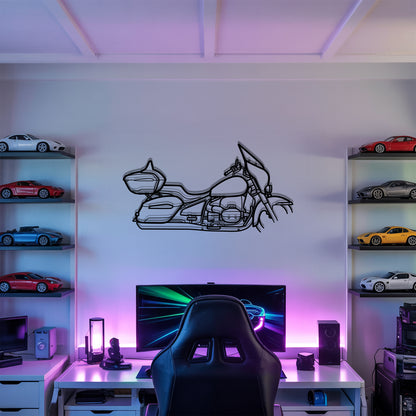 R 18 Transcontinental - Motorcycle Metal Silhouette Wall Art - Bikers Gift - Garage Decor