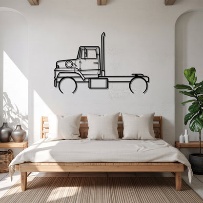 L9000 (1970–1998) - Semi Truck Metal Silhouette Wall Art - Truckers Gift - CDL Office Decor